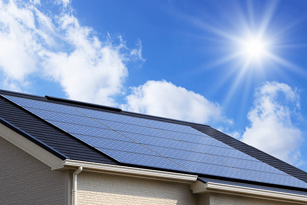 太陽光パネル設置の義務化とは？メリット・デメリットから設置費用・補助金まで解説！